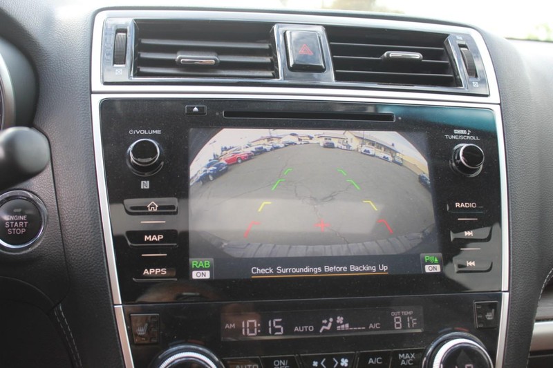 Subaru Outback Vehicle Full-screen Gallery Image 25