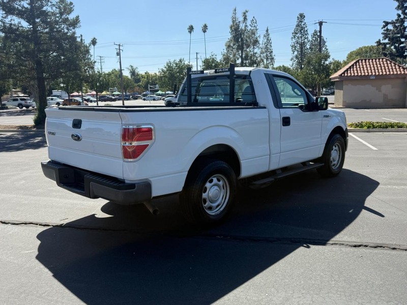 Ford F-150 Vehicle Full-screen Gallery Image 07