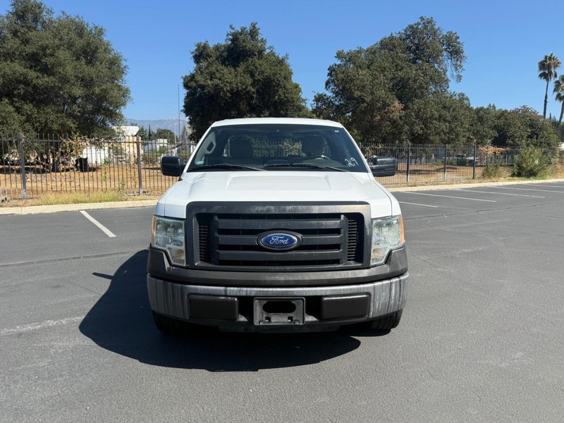 Ford F-150 Vehicle Full-screen Gallery Image 09