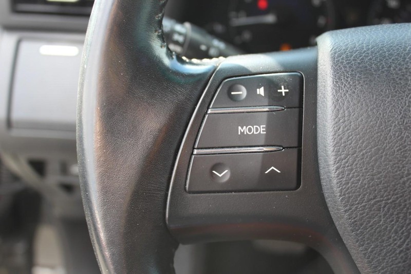 Lexus RX 350 Vehicle Full-screen Gallery Image 15