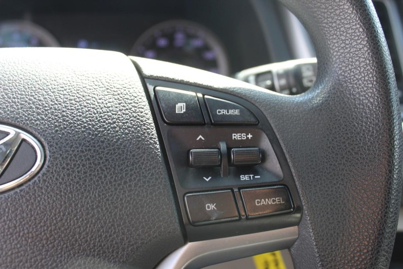 Hyundai Tucson Vehicle Full-screen Gallery Image 20