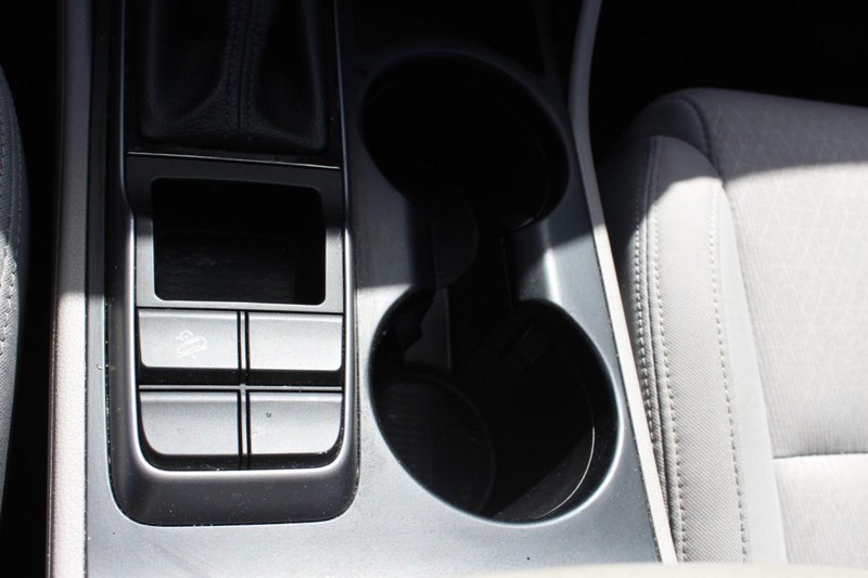 Hyundai Tucson Vehicle Full-screen Gallery Image 22