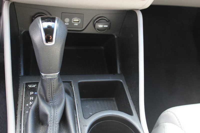 Hyundai Tucson Vehicle Full-screen Gallery Image 23