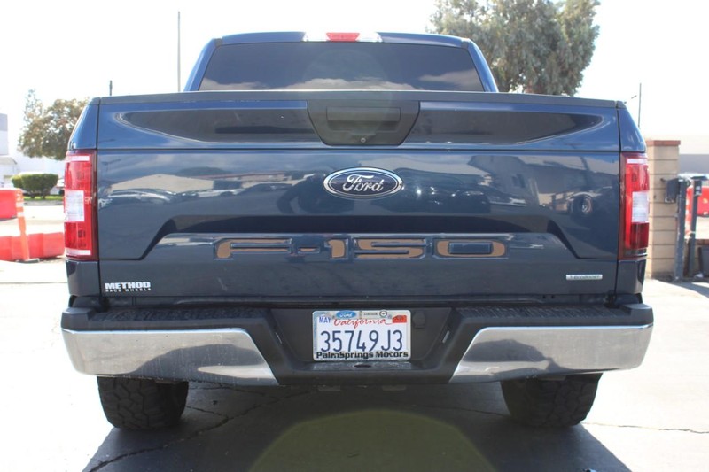 Ford F-150 Vehicle Full-screen Gallery Image 05