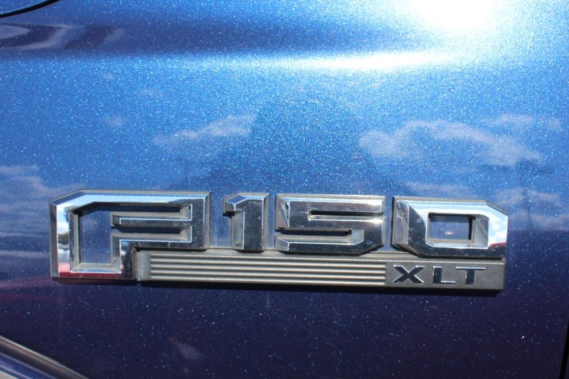 Ford F-150 Vehicle Full-screen Gallery Image 10