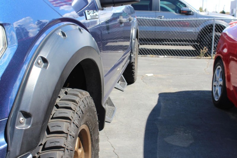 Ford F-150 Vehicle Full-screen Gallery Image 13