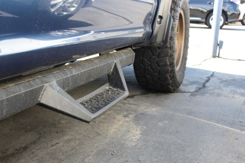 Ford F-150 Vehicle Full-screen Gallery Image 14