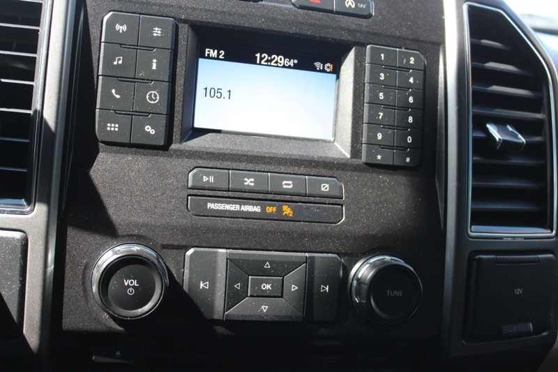 Ford F-150 Vehicle Full-screen Gallery Image 28