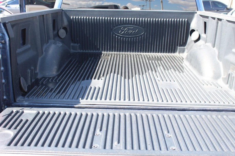 Ford F-150 Vehicle Full-screen Gallery Image 33