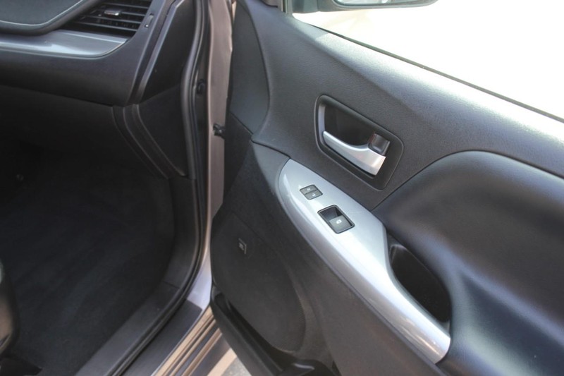Toyota Sienna Vehicle Full-screen Gallery Image 17