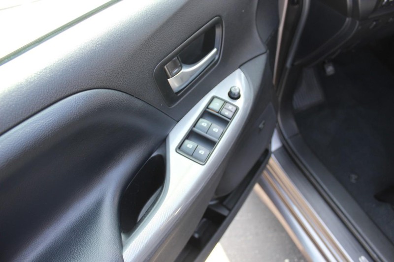 Toyota Sienna Vehicle Full-screen Gallery Image 22
