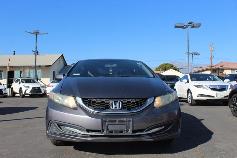 Honda Civic Sedan Vehicle Full-screen Gallery Image 05
