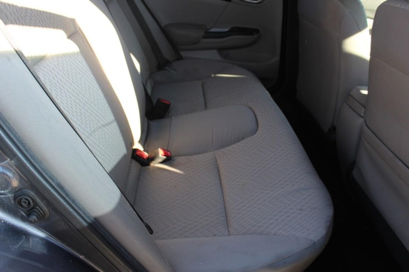 Honda Civic Sedan Vehicle Full-screen Gallery Image 10