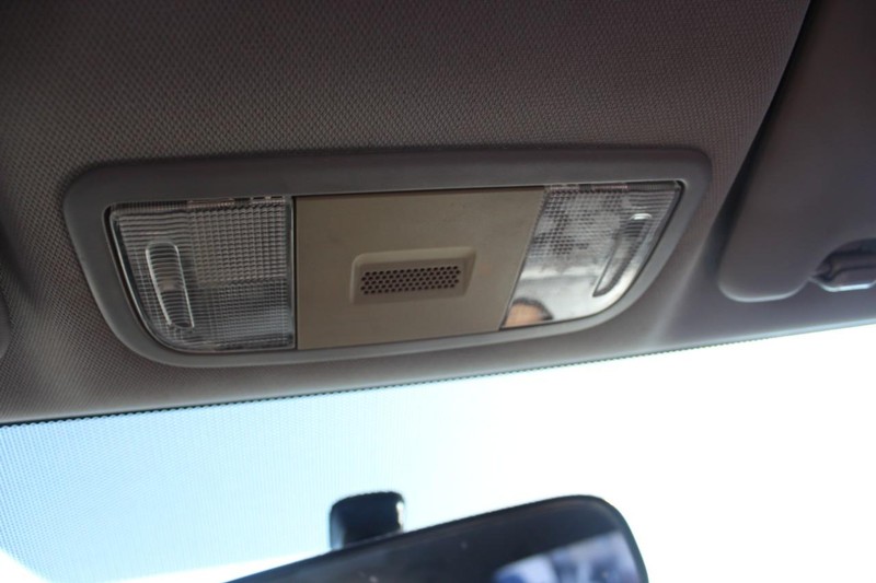 Honda Civic Sedan Vehicle Full-screen Gallery Image 25