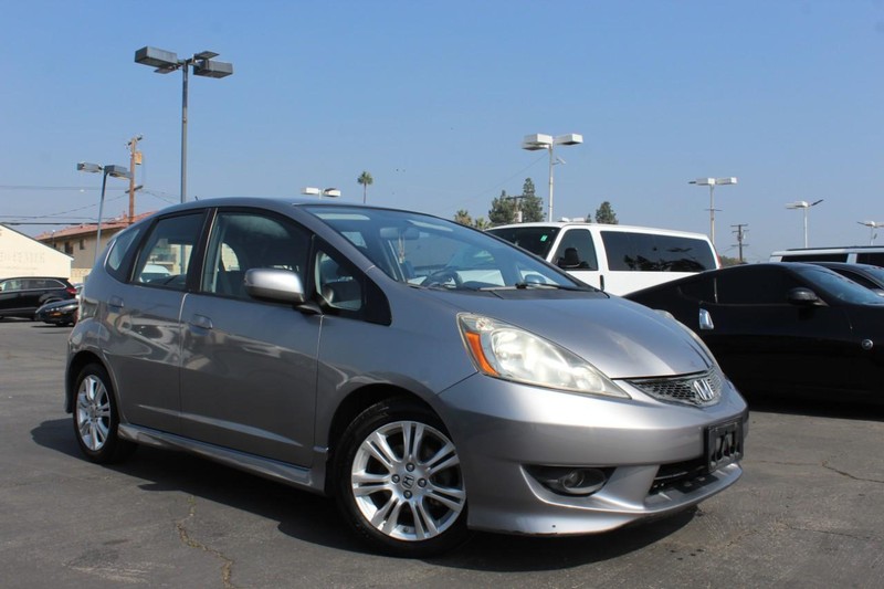 Honda Fit Vehicle Full-screen Gallery Image 02
