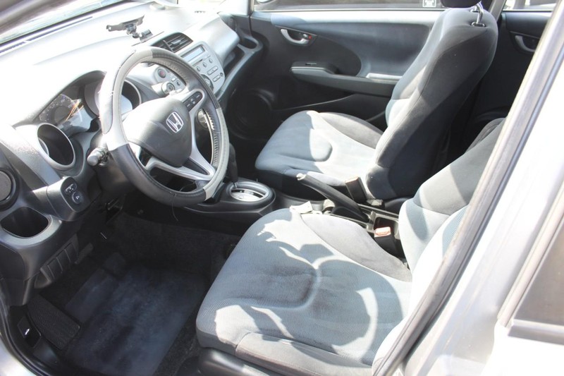 Honda Fit Vehicle Full-screen Gallery Image 12