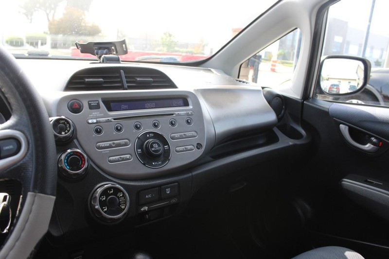 Honda Fit Vehicle Full-screen Gallery Image 20
