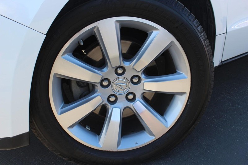 Acura ZDX Vehicle Full-screen Gallery Image 14