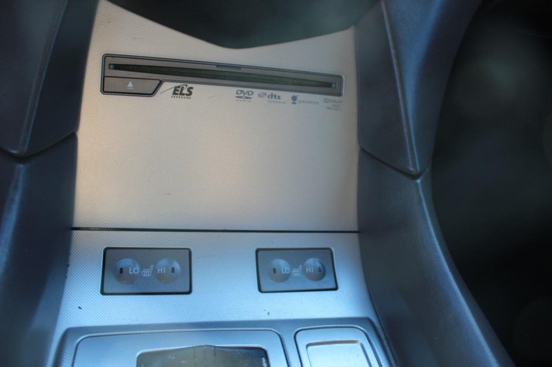 Acura ZDX Vehicle Full-screen Gallery Image 24