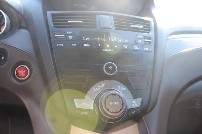 Acura ZDX Vehicle Full-screen Gallery Image 25