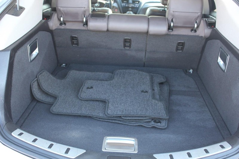 Acura ZDX Vehicle Full-screen Gallery Image 36