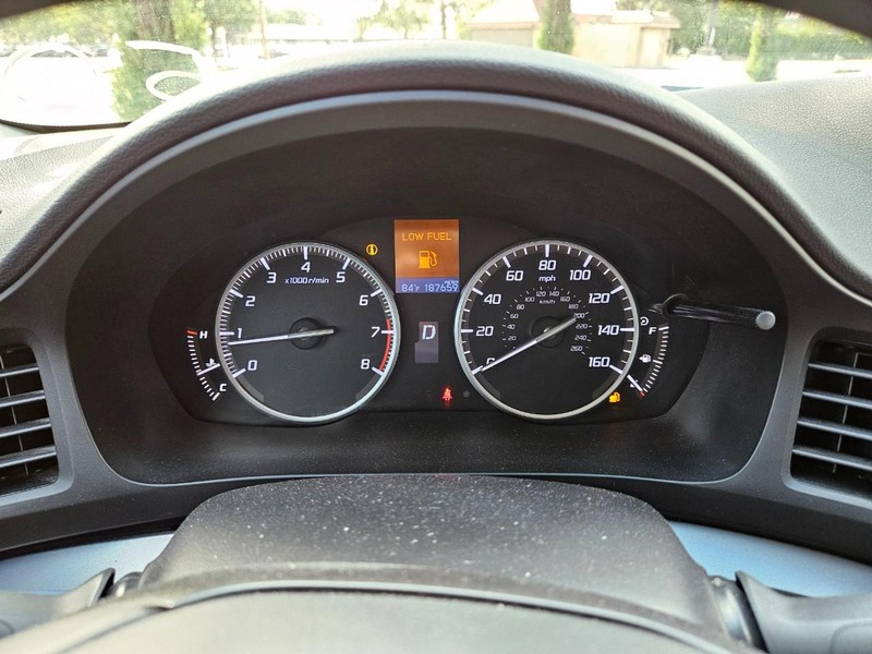 Acura ILX Vehicle Full-screen Gallery Image 11