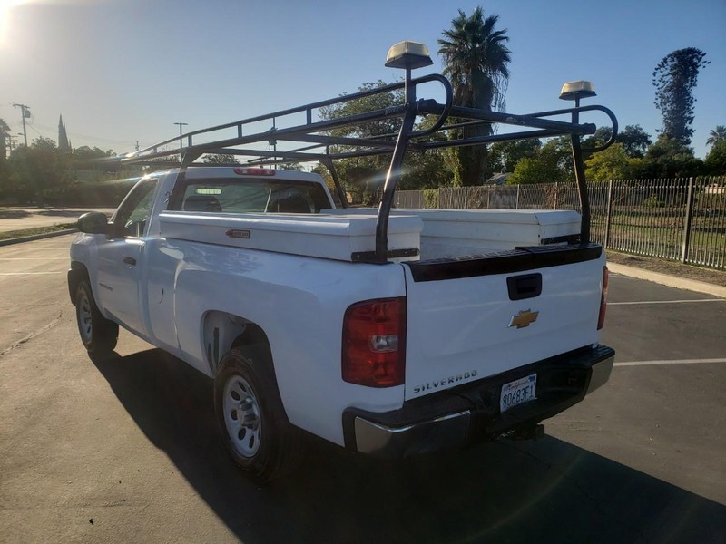 Chevrolet Silverado 1500 Vehicle Full-screen Gallery Image 04