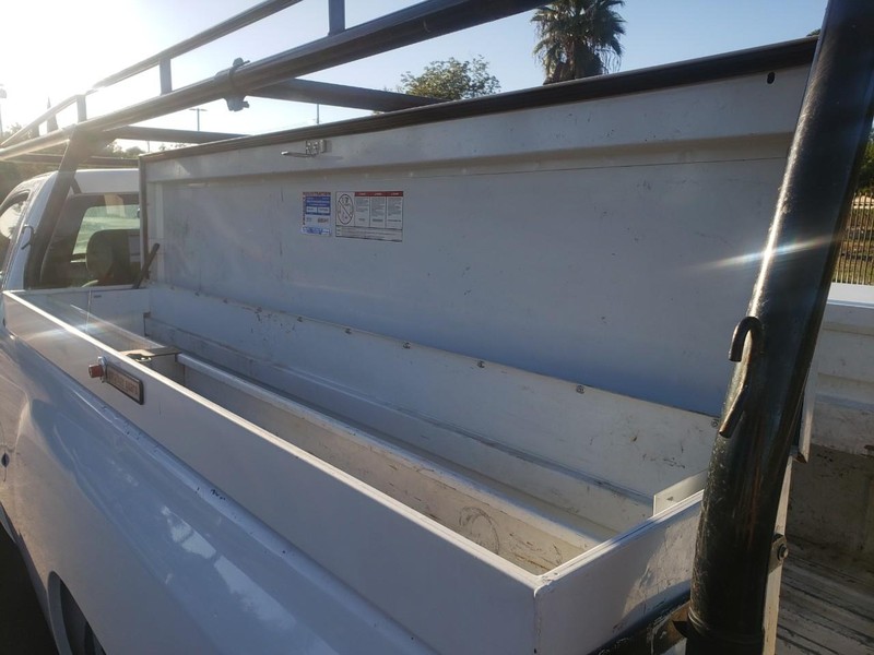 Chevrolet Silverado 1500 Vehicle Full-screen Gallery Image 11