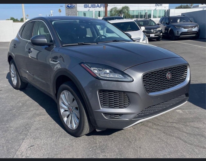 Jaguar E-Pace Vehicle Full-screen Gallery Image 06