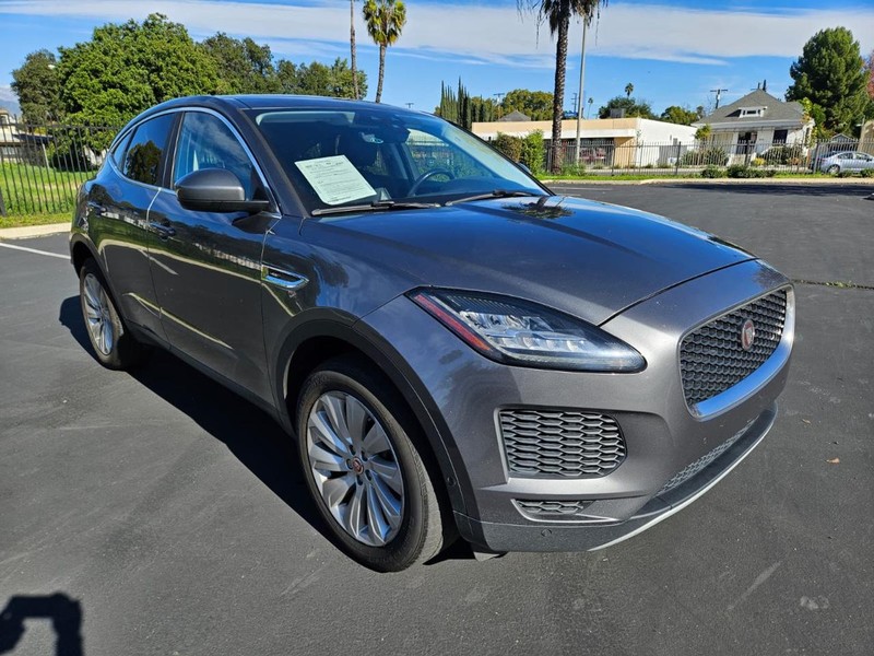 Jaguar E-Pace Vehicle Full-screen Gallery Image 10