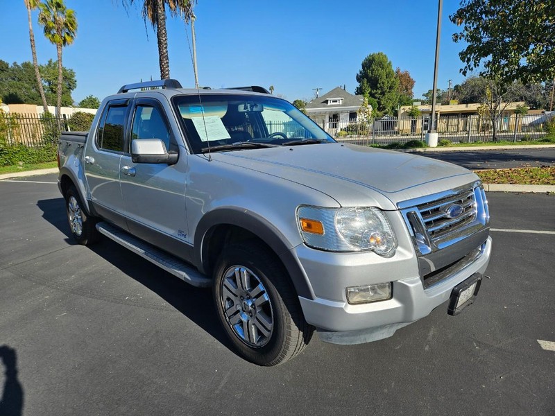 Ford Explorer Sport Trac Vehicle Full-screen Gallery Image 07