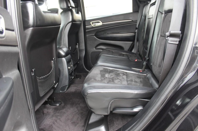 Jeep Grand Cherokee Vehicle Full-screen Gallery Image 17