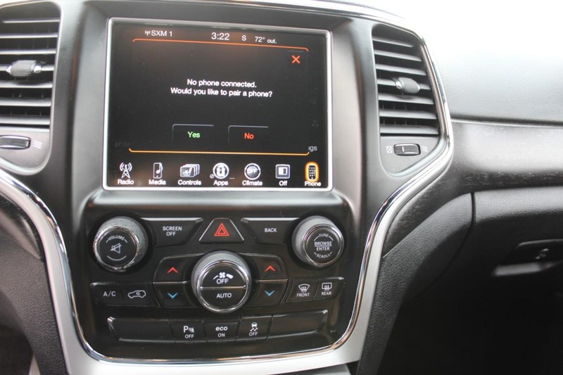 Jeep Grand Cherokee Vehicle Full-screen Gallery Image 24