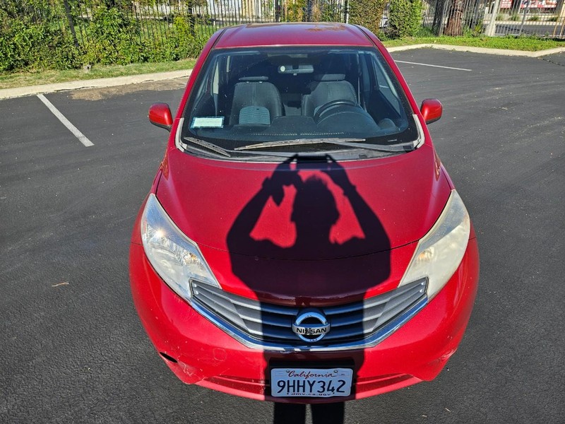 Nissan Versa Note Vehicle Full-screen Gallery Image 09