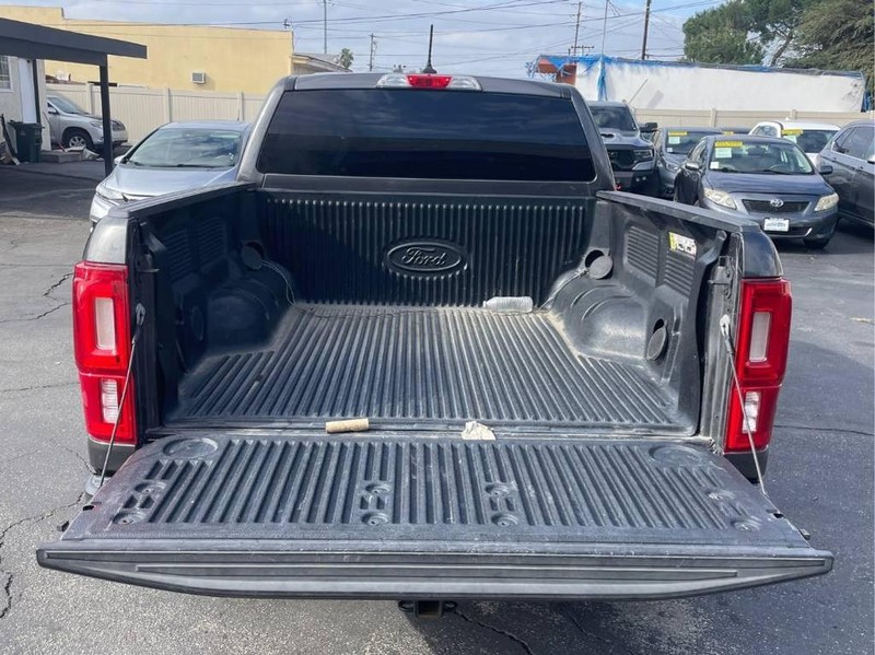 Ford Ranger Vehicle Full-screen Gallery Image 15