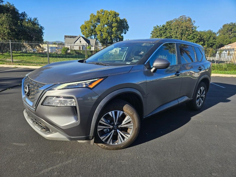 Nissan Rogue Vehicle Full-screen Gallery Image 18