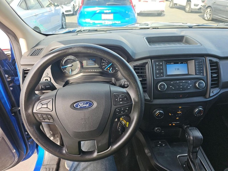Ford Ranger Vehicle Full-screen Gallery Image 11