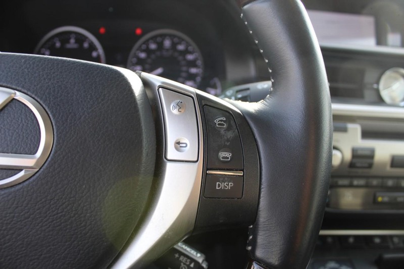 Lexus ES 350 Vehicle Full-screen Gallery Image 22