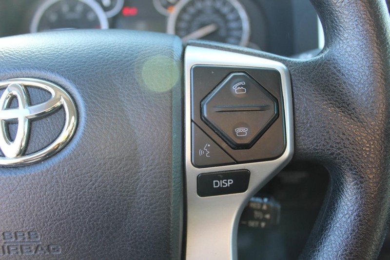 Toyota Tundra 4WD Vehicle Full-screen Gallery Image 24