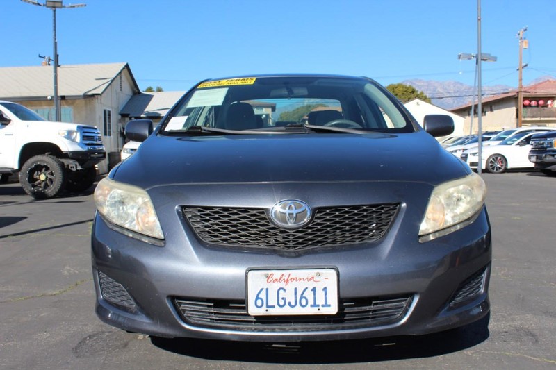 Toyota Corolla Vehicle Full-screen Gallery Image 05