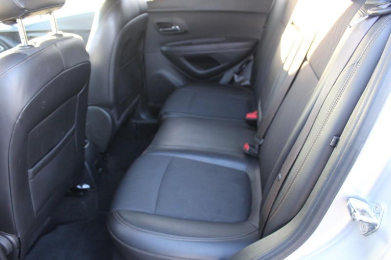 Chevrolet Trax Vehicle Full-screen Gallery Image 12