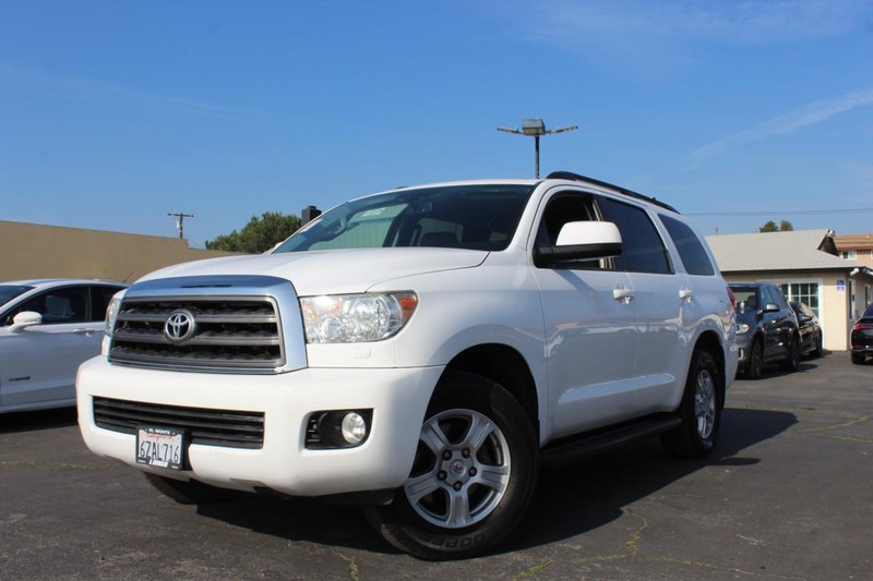 Toyota Sequoia Vehicle Full-screen Gallery Image 01