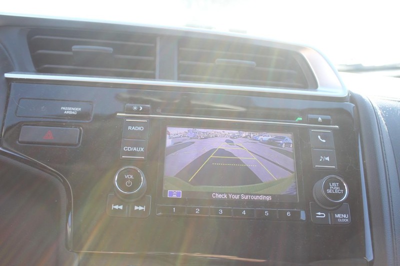 Honda Fit Vehicle Full-screen Gallery Image 16