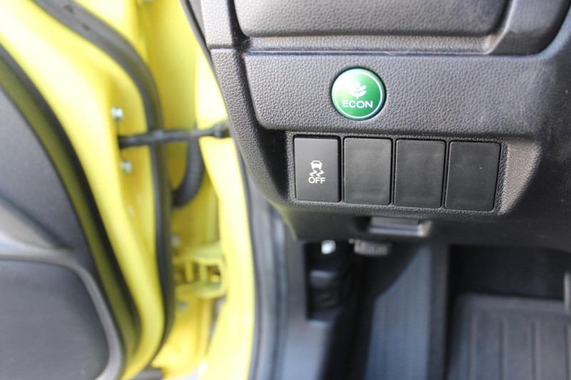 Honda Fit Vehicle Full-screen Gallery Image 17