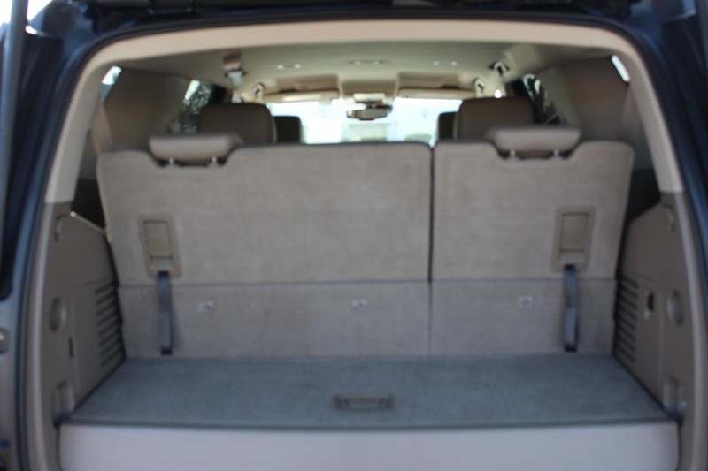 Chevrolet Tahoe Vehicle Full-screen Gallery Image 14