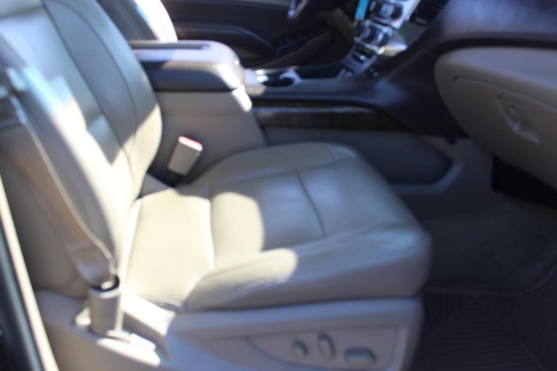 Chevrolet Tahoe Vehicle Full-screen Gallery Image 15