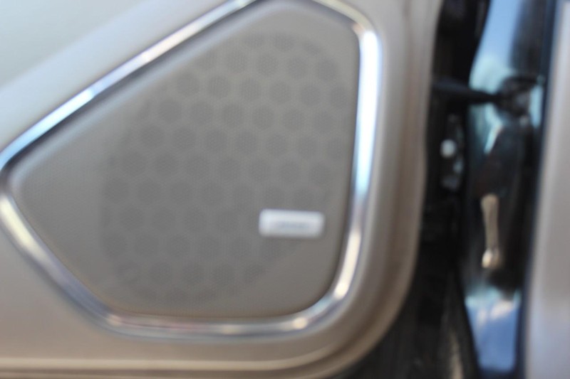 Chevrolet Tahoe Vehicle Full-screen Gallery Image 20