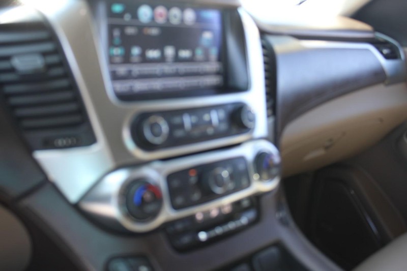 Chevrolet Tahoe Vehicle Full-screen Gallery Image 29