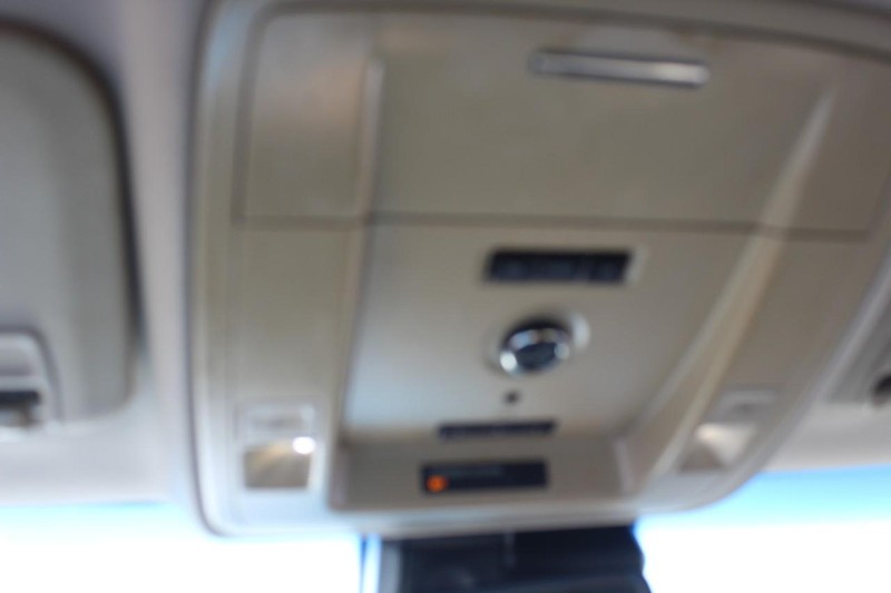 Chevrolet Tahoe Vehicle Full-screen Gallery Image 30