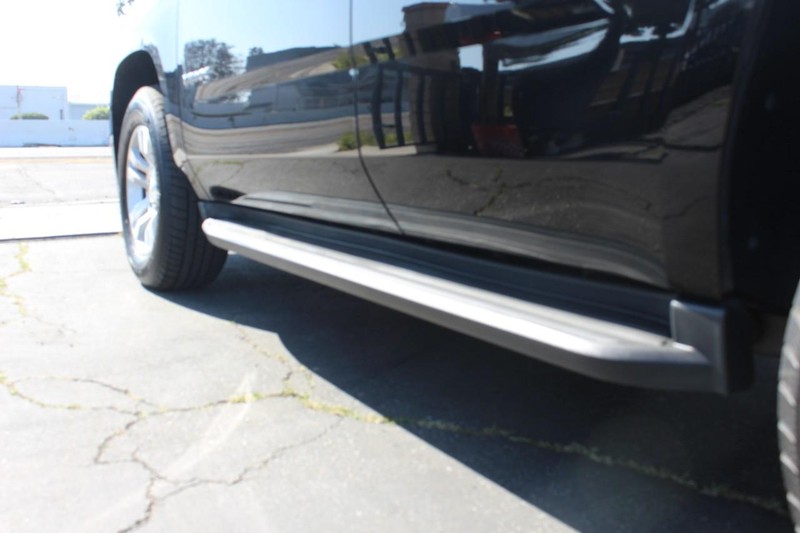 Chevrolet Tahoe Vehicle Full-screen Gallery Image 35